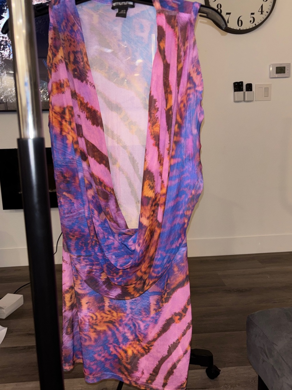 PrettyLittleThing Pink, Blue & Orange Abstract Plunge Swim Coverup Mini - Picture 2 of 4